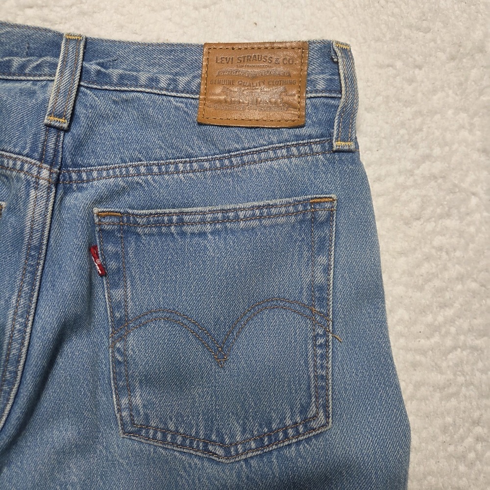 Levi's Wedgie Fit Premium Jeans Women's 26 Faded Blue Wash Taper Leg Button Fly - Picture 6 of 8